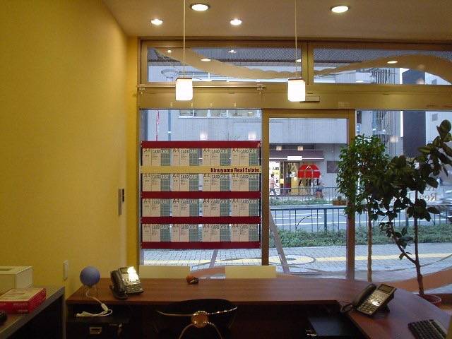 看板デザイン制作実績-物件案内板デザイン制作施工